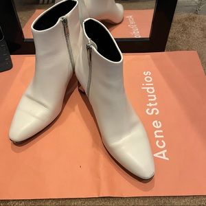 Calvin Klein White Ankel Boots